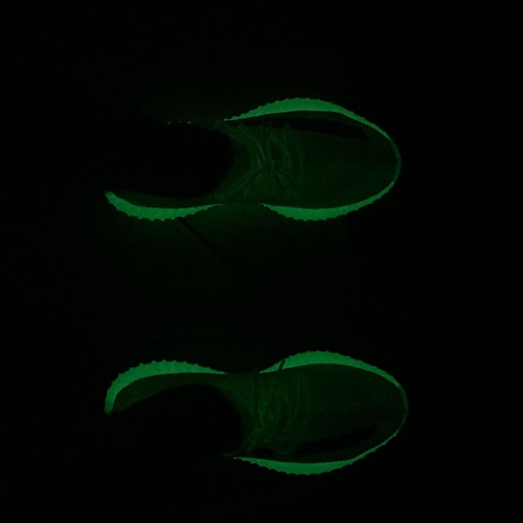 Yeezy’s - Picture 3 of 7